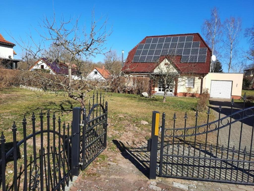 Ferienwohnung Karnitz Im Herzen Von Ruegen Экстерьер фото